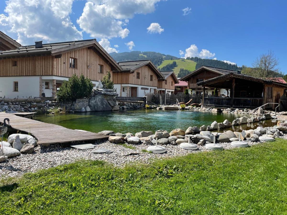Sieglhub Chalets - Appartements - Hotel Flachau Bagian luar foto