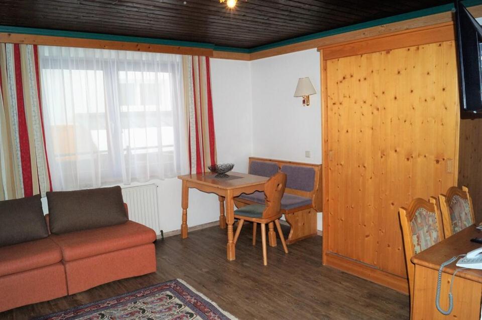 Sieglhub Chalets - Appartements - Hotel Flachau Bagian luar foto