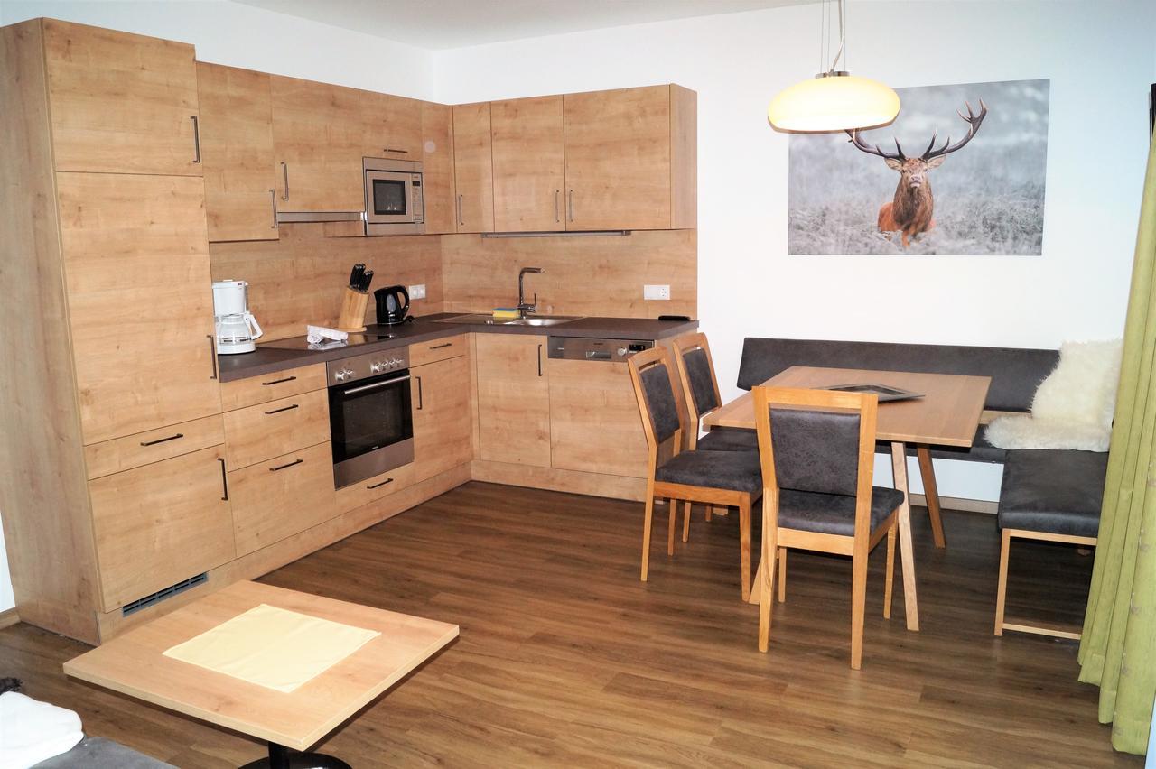 Sieglhub Chalets - Appartements - Hotel Flachau Bagian luar foto