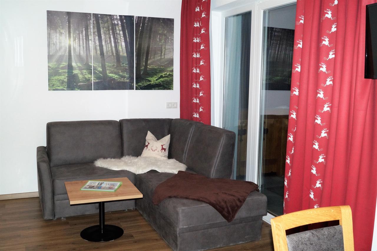 Sieglhub Chalets - Appartements - Hotel Flachau Bagian luar foto