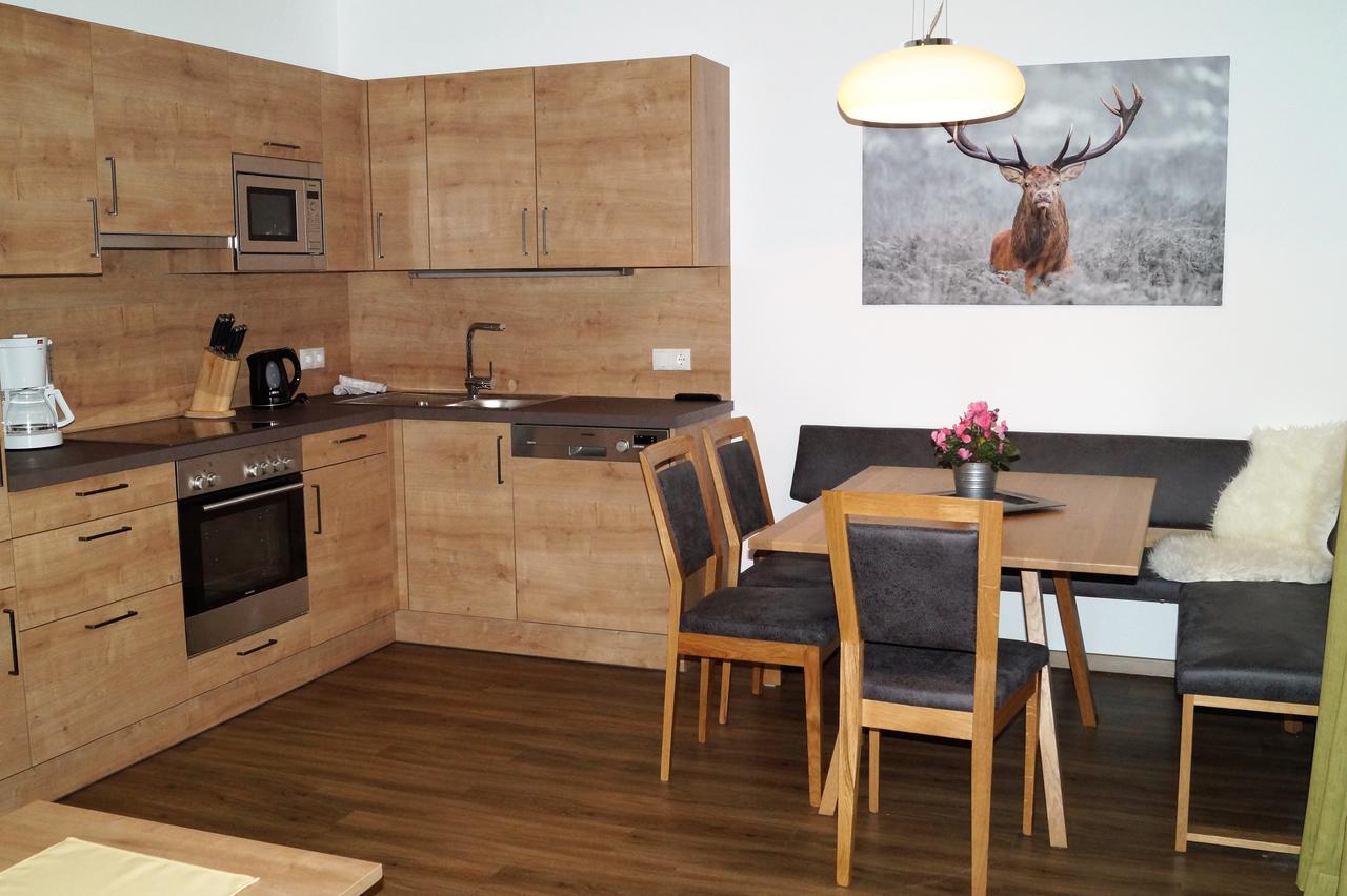 Sieglhub Chalets - Appartements - Hotel Flachau Bagian luar foto