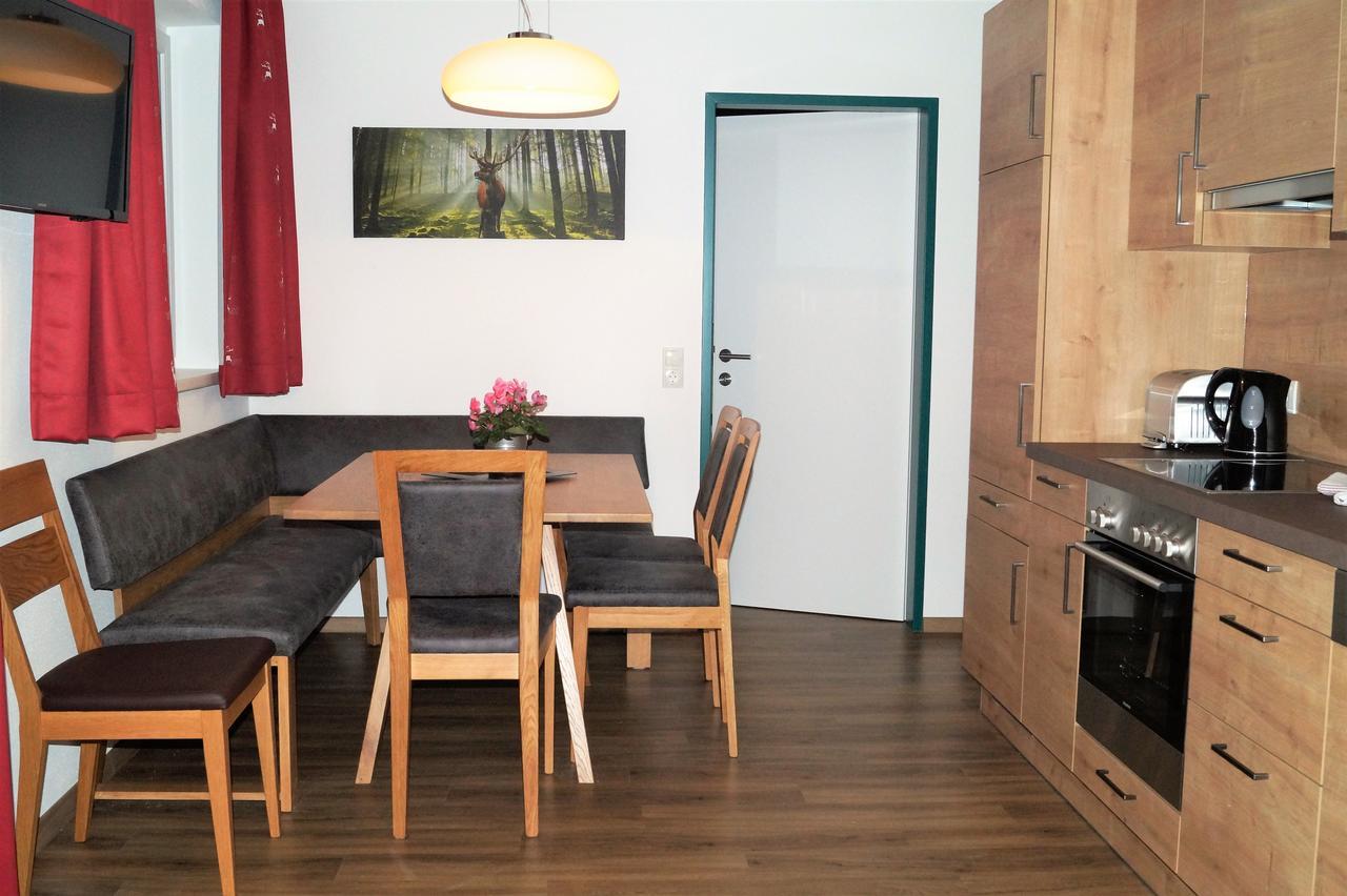 Sieglhub Chalets - Appartements - Hotel Flachau Bagian luar foto