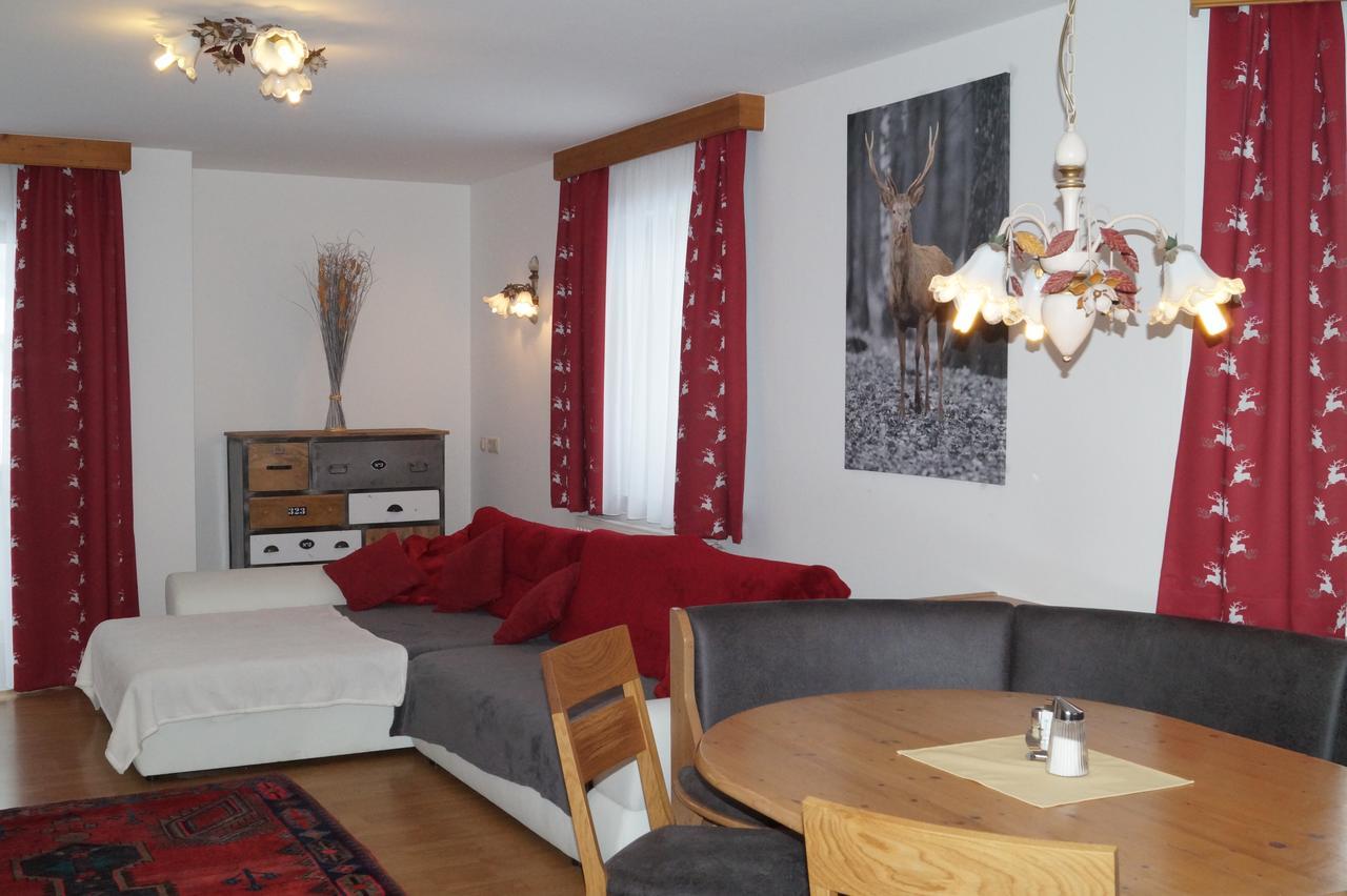Sieglhub Chalets - Appartements - Hotel Flachau Bagian luar foto
