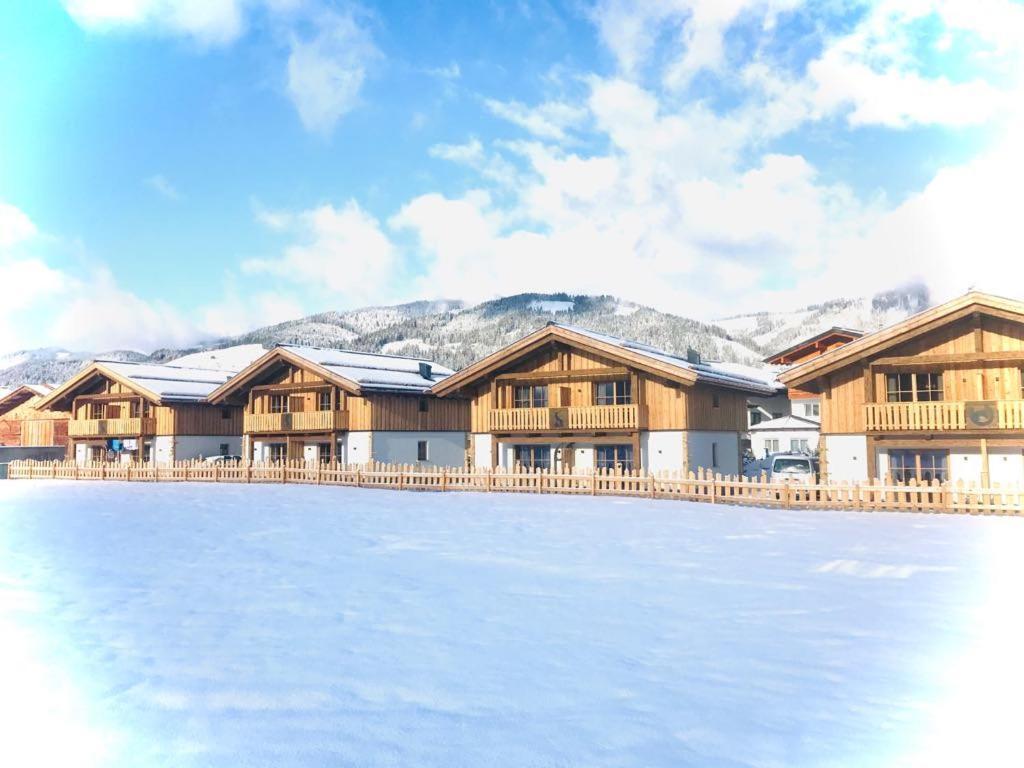 Sieglhub Chalets - Appartements - Hotel Flachau Bagian luar foto